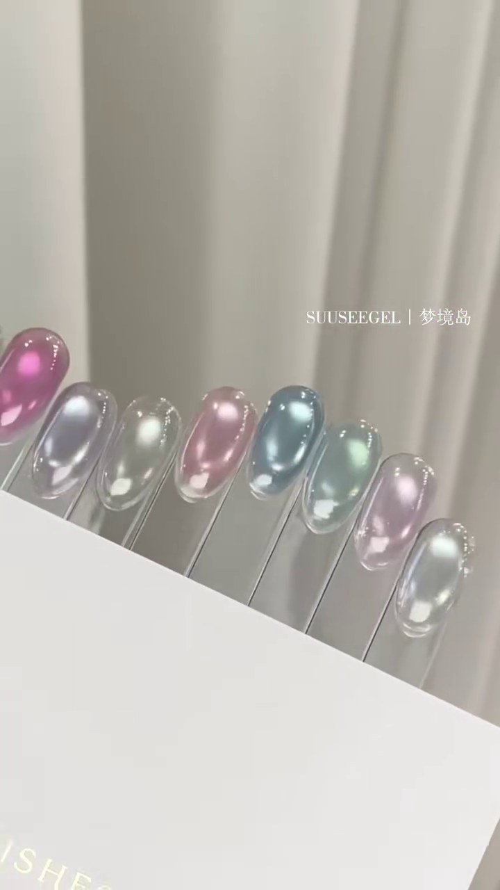 Dream Island Cat Eye Gel magnetic shimmer close-up